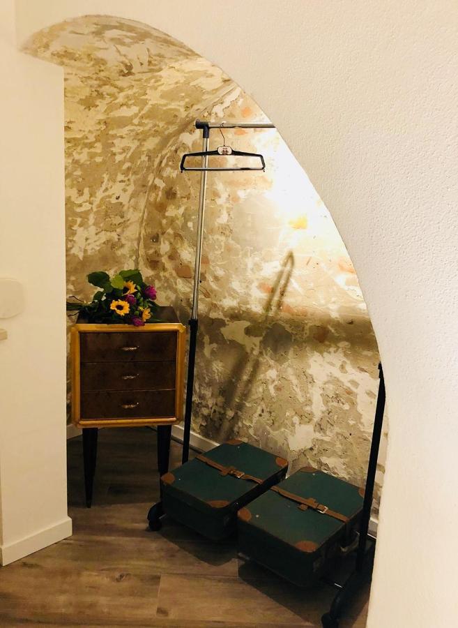 Lu.Lu Suite And Rooms 皮亚琴察 外观 照片
