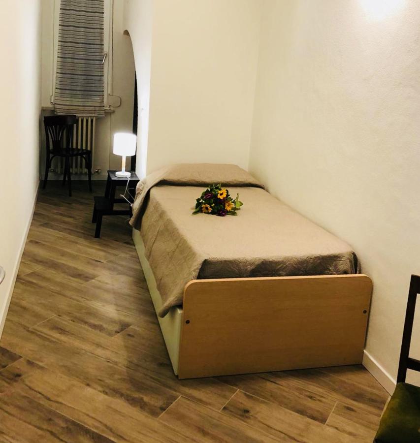 Lu.Lu Suite And Rooms 皮亚琴察 外观 照片